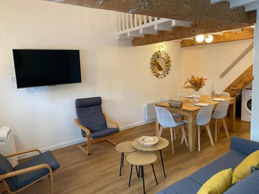 Charmant Appartement - Proche Chateau Cite Каркассонн Екстер'єр фото